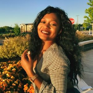 Meet your Posher, Kina